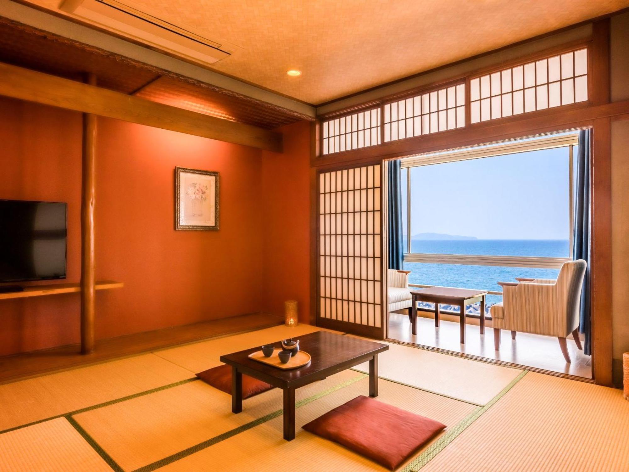 Отель Ooedo Onsen Monogatari Kaike Йонаго Экстерьер фото
